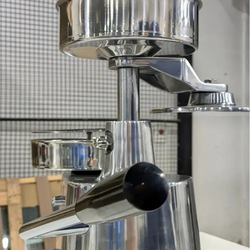 Moldeador De Hamburguesas 130mm Articulado Hf-130 Behmont