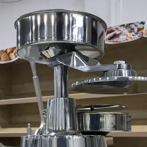 Moldeador De Hamburguesas 130mm Articulado Hf-130 Behmont